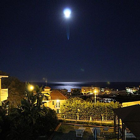 La Pace, Il Sole, Il Mare - Sanremo Casa Indipendente Vista Mare, Posto Auto Privato, Ampio Spazio Esterno Attrezzato, A Pochi Minuti Dalle Spiagge エクステリア 写真