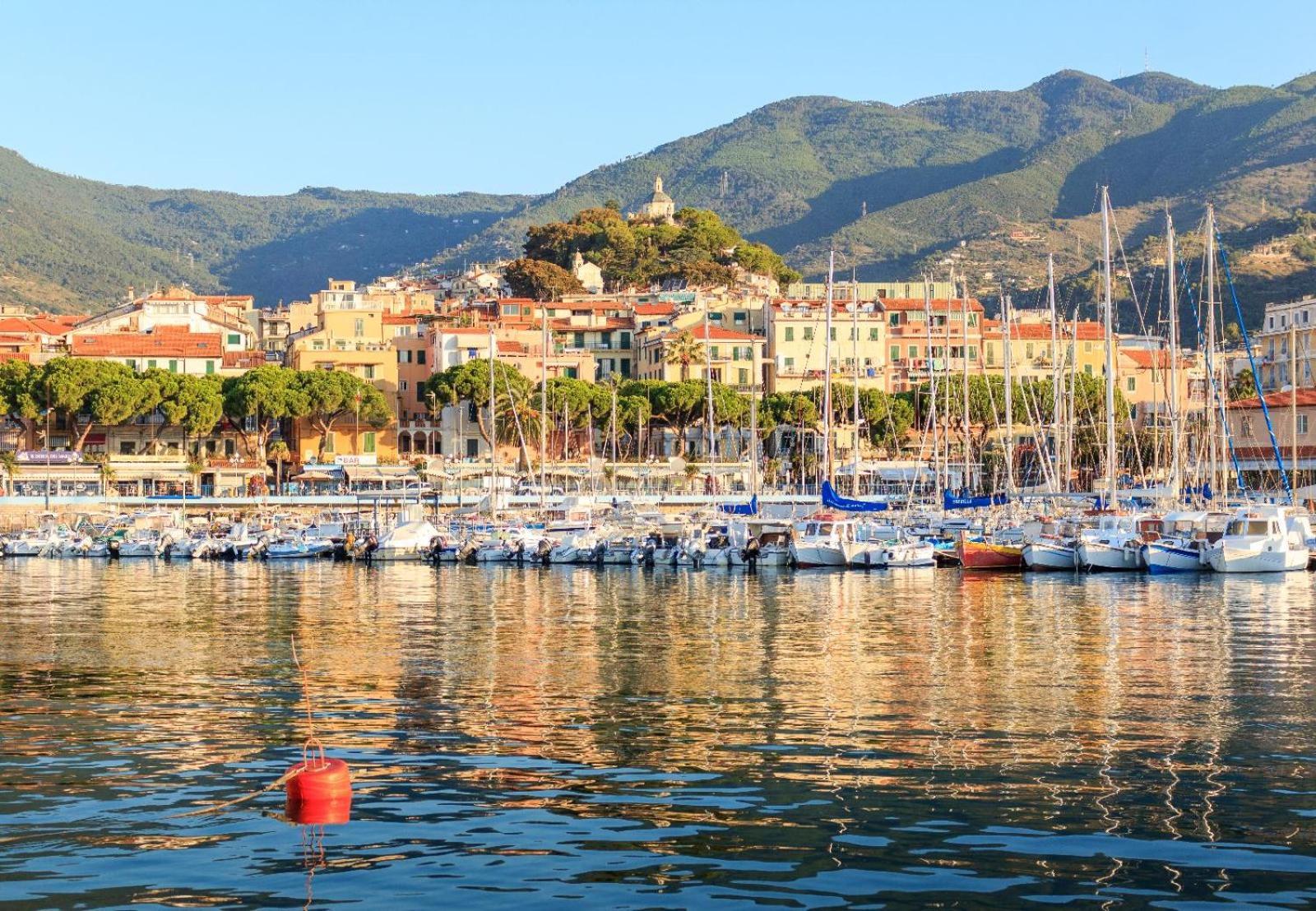 La Pace, Il Sole, Il Mare - Sanremo Casa Indipendente Vista Mare, Posto Auto Privato, Ampio Spazio Esterno Attrezzato, A Pochi Minuti Dalle Spiagge エクステリア 写真