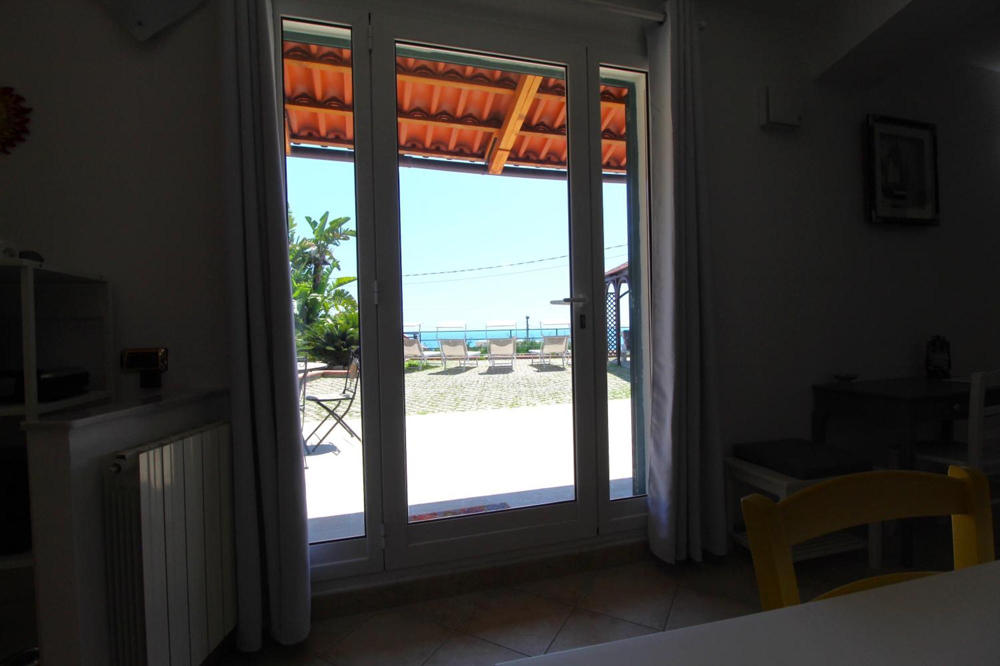 La Pace, Il Sole, Il Mare - Sanremo Casa Indipendente Vista Mare, Posto Auto Privato, Ampio Spazio Esterno Attrezzato, A Pochi Minuti Dalle Spiagge エクステリア 写真